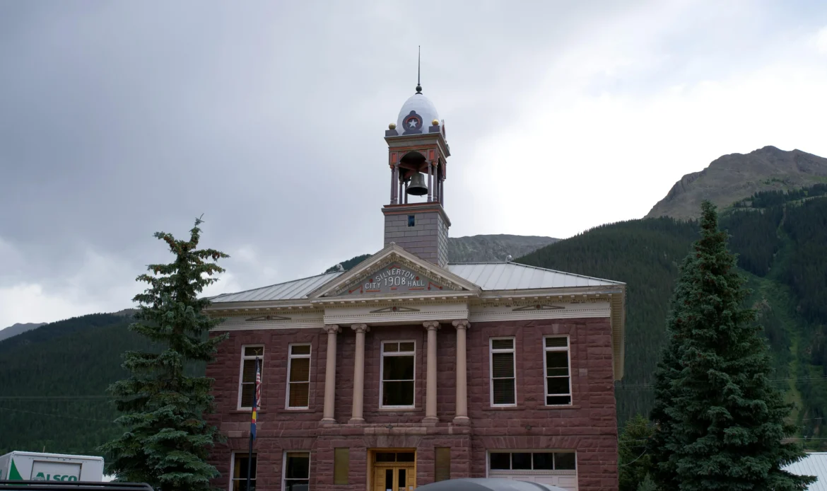 A City Hall Representing Governments with a Population of 0 to 49,999 Needing to be ADA Title II Compliant by April 26, 2027.